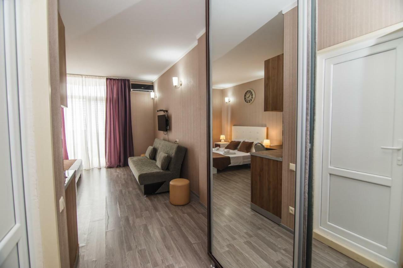 Sea Towers Lux 17-05 Apartment Батуми Екстериор снимка