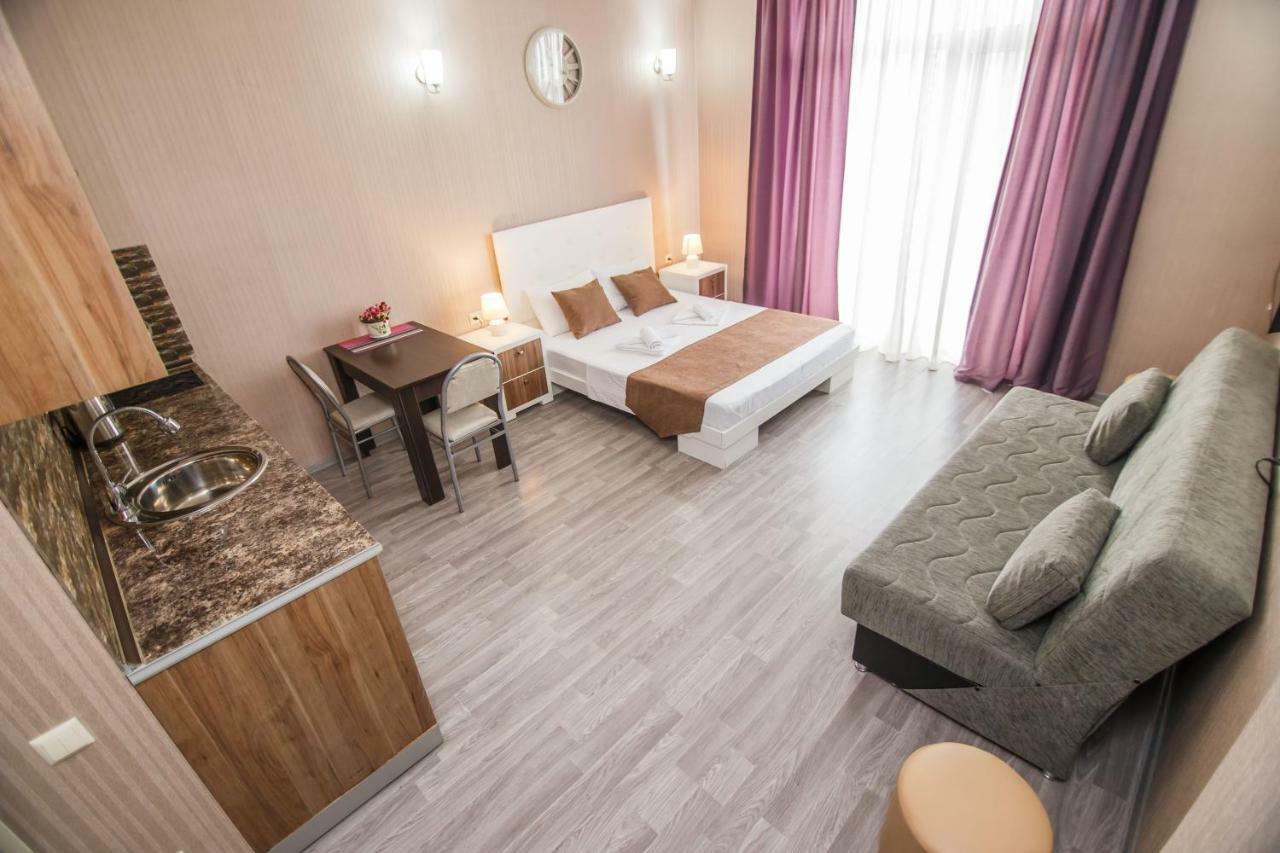 Sea Towers Lux 17-05 Apartment Батуми Екстериор снимка